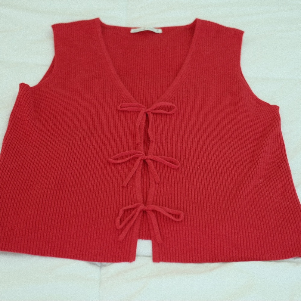 Abercrombie & Fitch Red Ribbed Tie-Front Vest Top